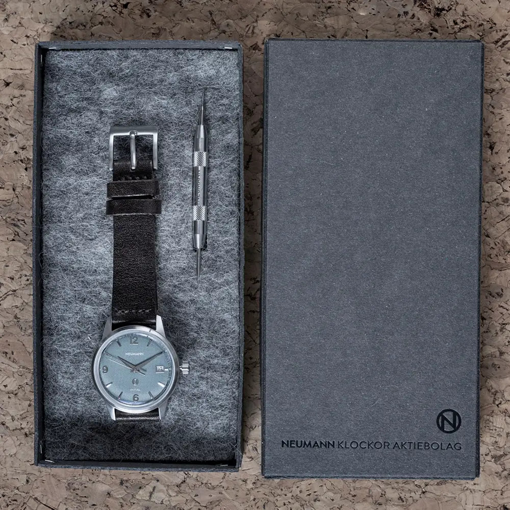 Initial No.1 Steel Blue/Silver 36mm