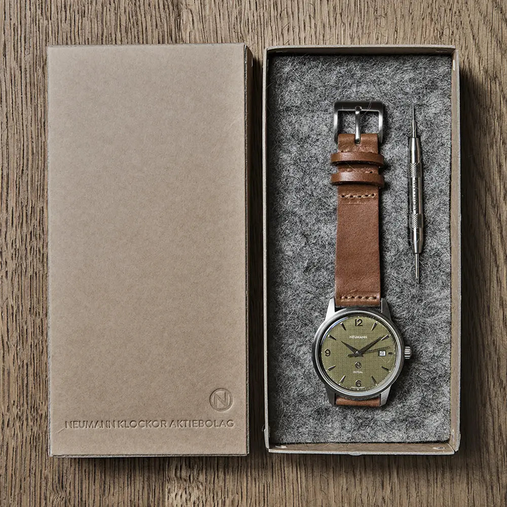 Initial No.1 Steel Green/Silver 40mm