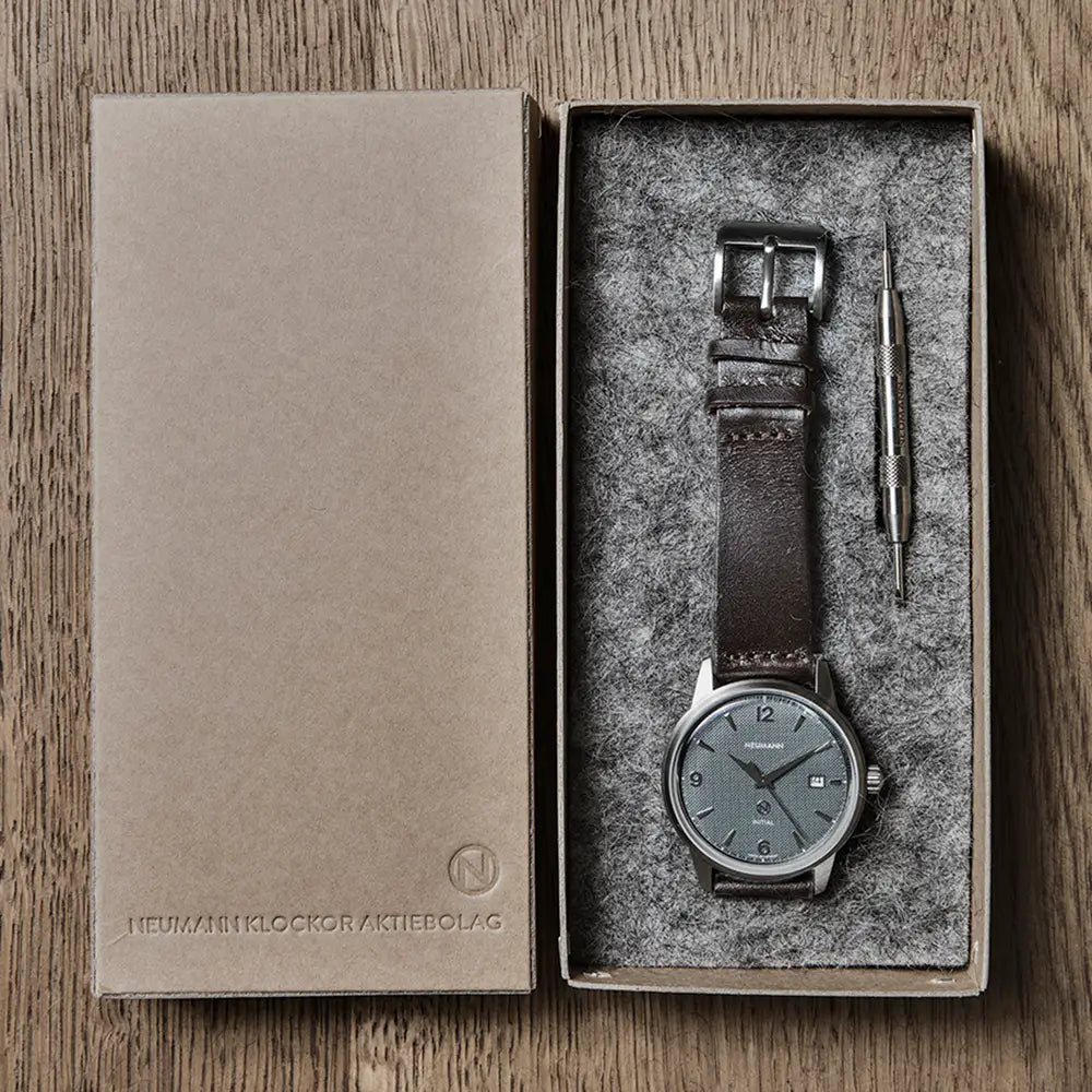 Initial No.1 Steel Blue/Silver 40mm